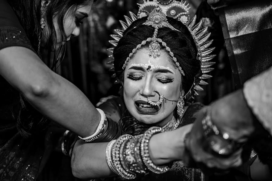 Fotógrafo de bodas Momo Chakraborty (momo). Foto del 10 de mayo 2023