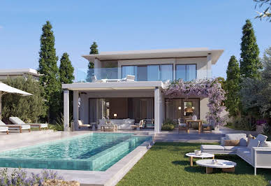 House with pool and garden 2