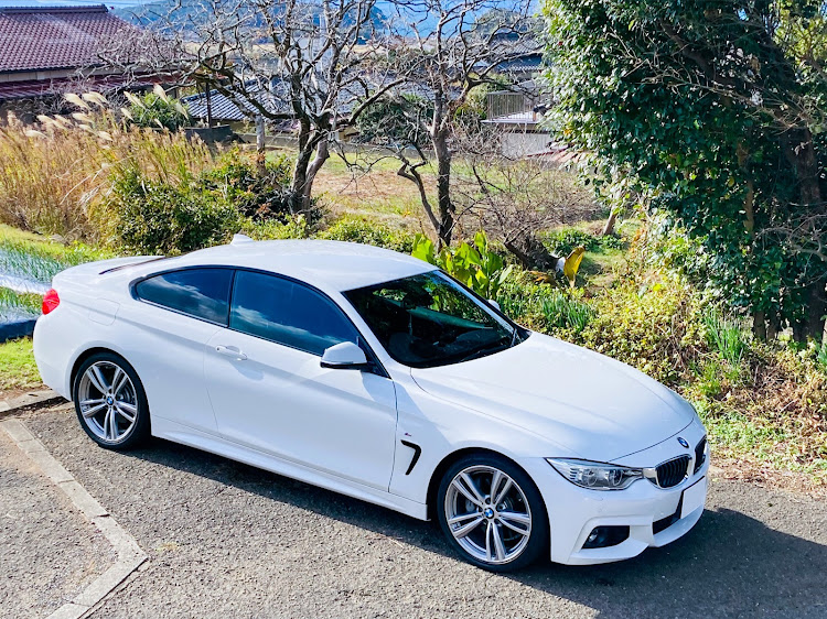 4シリーズ クーペの435i・来年もよろしくお願いします・年末のご挨拶・大晦日・洗車に関するカスタム事例の投稿画像1枚目