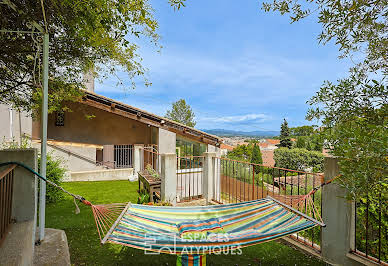 House with pool and terrace 3