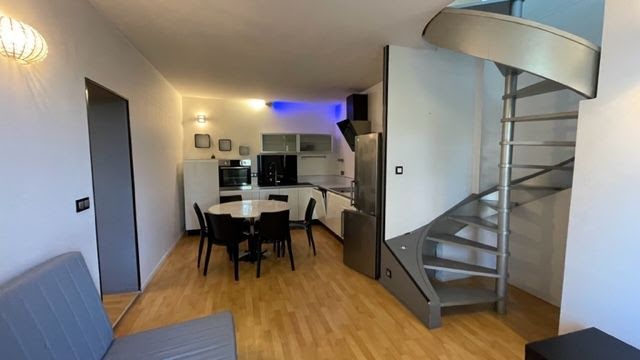 Vente duplex 3 pièces 78 m² à Avignon (84000), 113 000 €