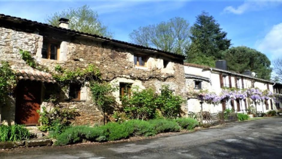 Vente maison   à Vernoux-en-Gâtine (79240), 333 900 €