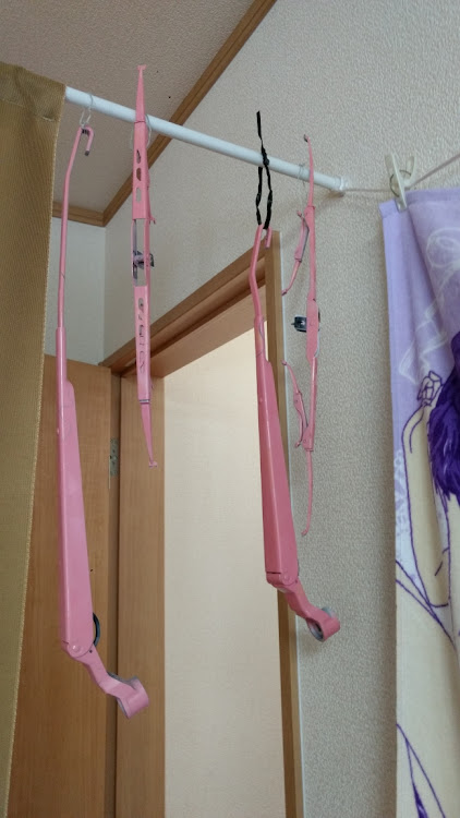 コペンのコペン弄り・ワイパーブレード塗装・完全にお肉のカラーリングだよ！！・塗装ブース乱雑だけど気にしないでね・レッドメモリーに関するカスタム事例の投稿画像6枚目