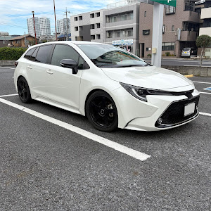 カローラツーリング ZWE211W