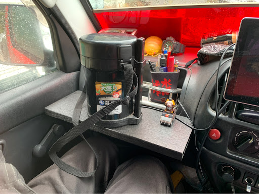 キャリイトラック のdiy おひるごはん テーブル自作 キャリートラック Da52tに関するカスタム メンテナンスの投稿画像 車 のカスタム情報はcartune