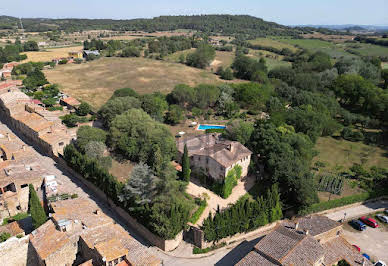 House with pool 4