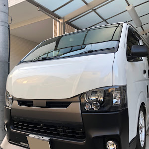 ハイエースバン TRH200V