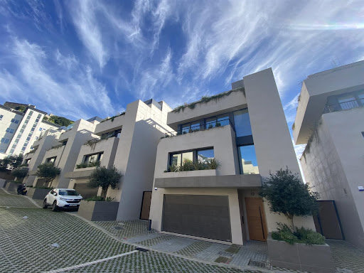 Maison avec jardin et terrasse 4