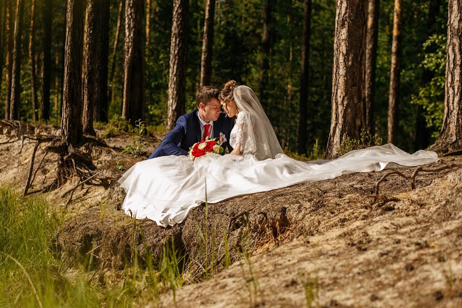 Fotógrafo de casamento Kristina Glukhova (kristinagluhova). Foto de 26 de julho 2017