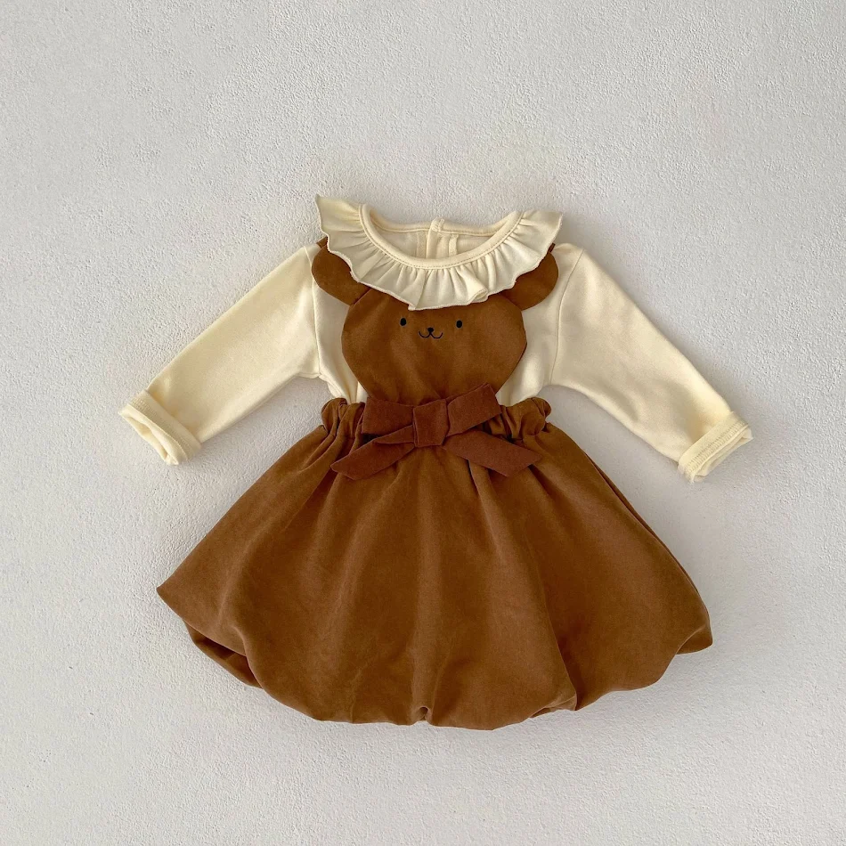 Kinder T-shirt met gerimpelde kraag en lantaarnrok. Een schattige en comfortabele outfit voor meisjes, ideaal voor dagelijks gebruik en speciale gelegenheden.