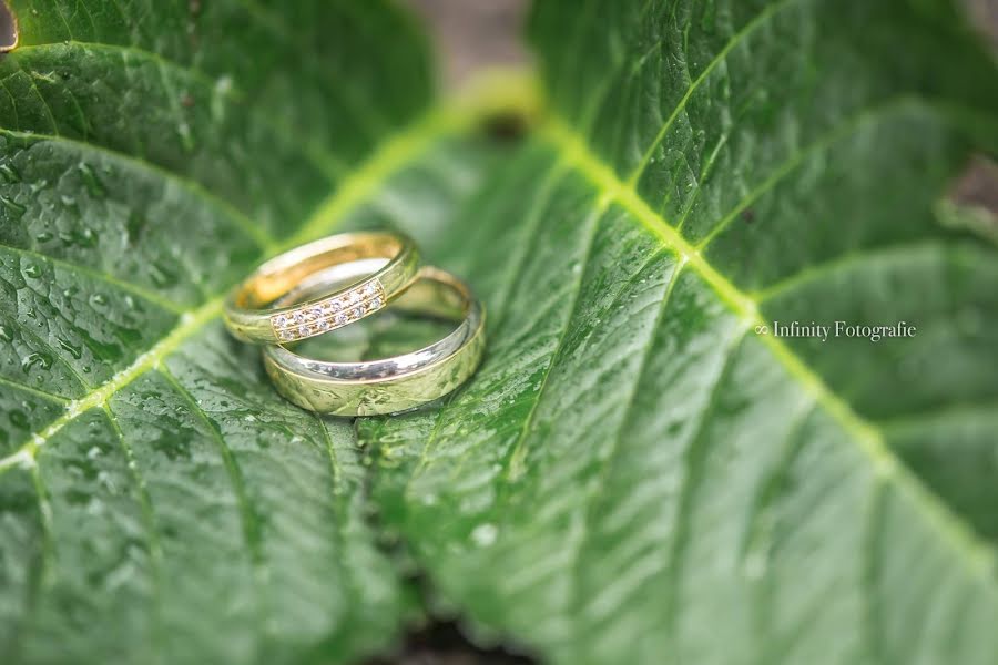 Fotógrafo de casamento Hilde Schoneveld (schoneveld). Foto de 1 de junho 2023