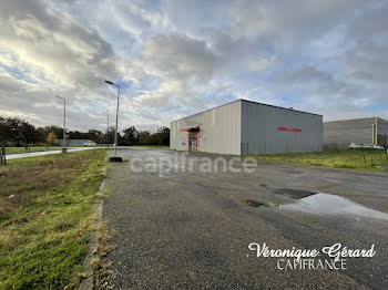 locaux professionnels à Saint-Seurin-sur-l'Isle (33)