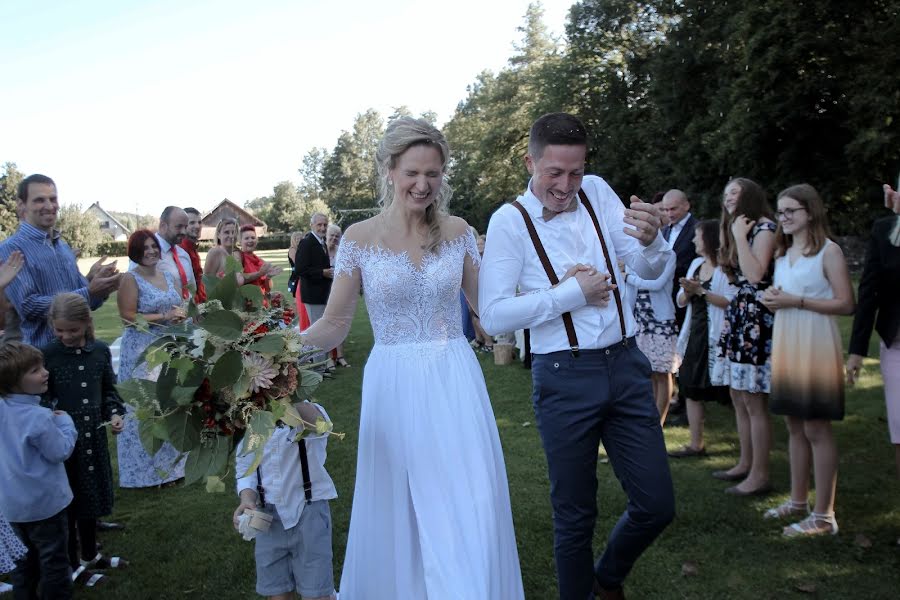 Fotógrafo de casamento Kristýna Jas (kristtyna). Foto de 10 de outubro 2020