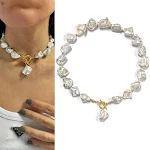 43CMOT Buckle Shell Pearls