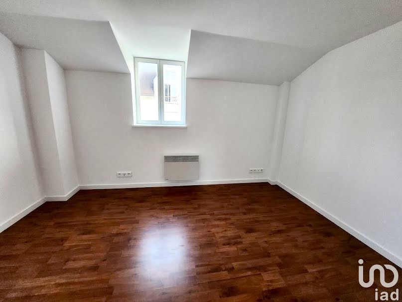 Vente duplex 3 pièces 59 m² à Beaumont-sur-Oise (95260), 159 000 €