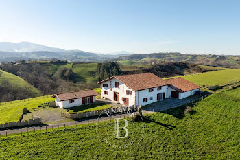 ferme à Hasparren (64)