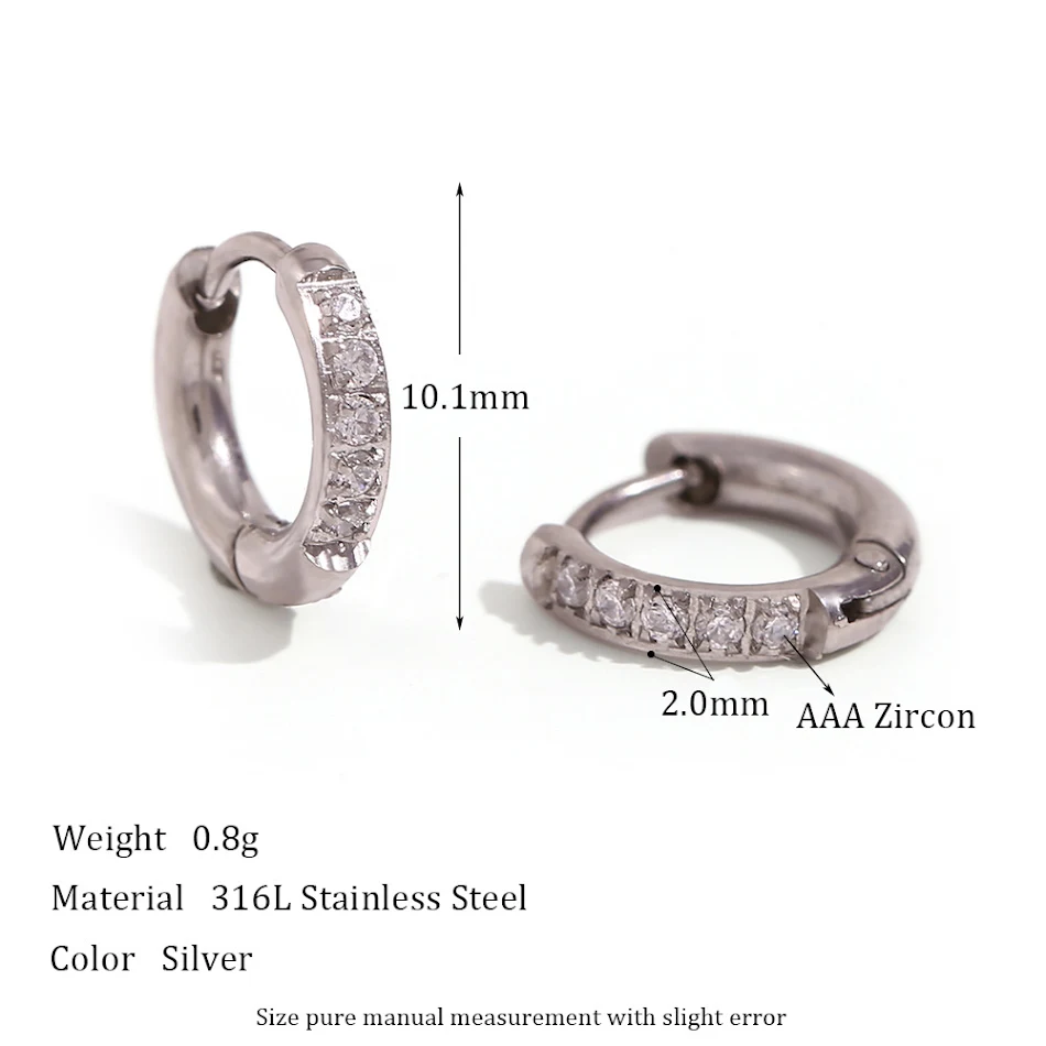 Boucles d'oreilles femme en acier titane, bords arrondis et zircon. Design élégant et hypoallergénique, parfait pour un look raffiné au quotidien.