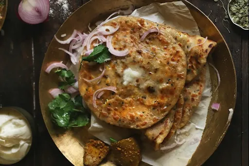 Desi Ghee Gobhi Pyaaz Paratha