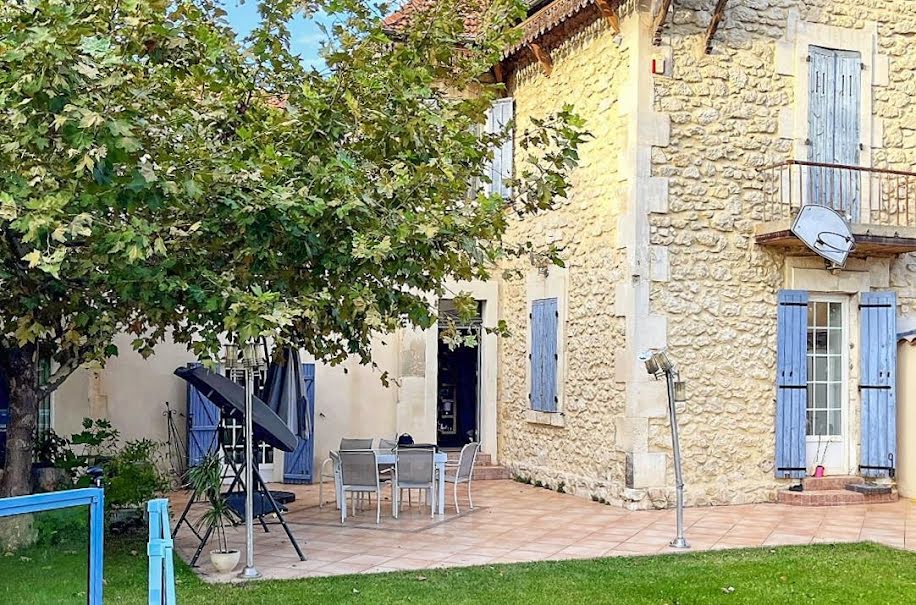 Vente maison 5 pièces 146 m² à Avignon (84000), 480 000 €