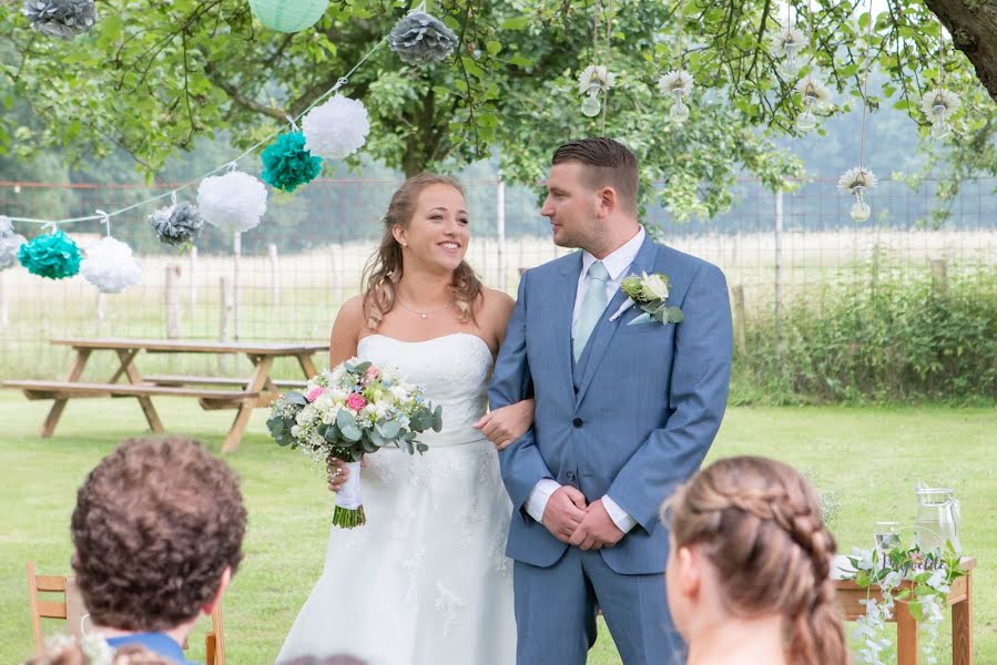 Fotógrafo de casamento Joyce Van Puijvelde (vanpuijvelde). Foto de 6 de março 2019