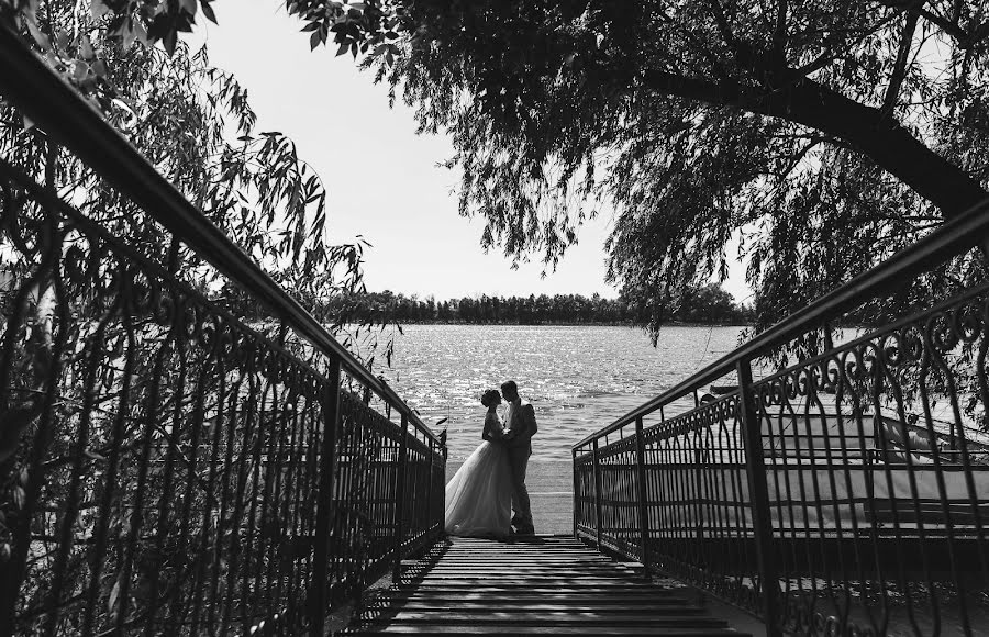 Fotografo di matrimoni Zulya Ilyasova (fotozu). Foto del 8 ottobre 2017