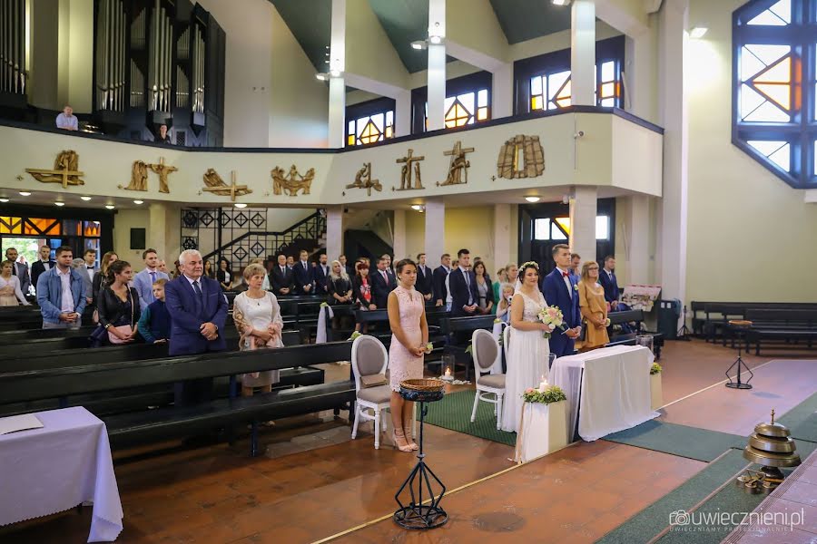 Fotógrafo de casamento Wojtek Bęczarski (uwiecznieni). Foto de 25 de fevereiro 2020