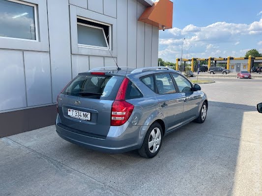 продам авто Kia Cee'd cee'd фото 5