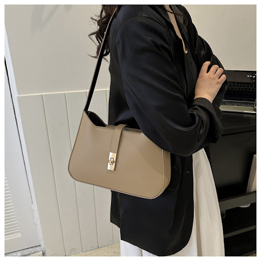 Title 6, Fashion Single-shoulder Bag Popular A stylish a...