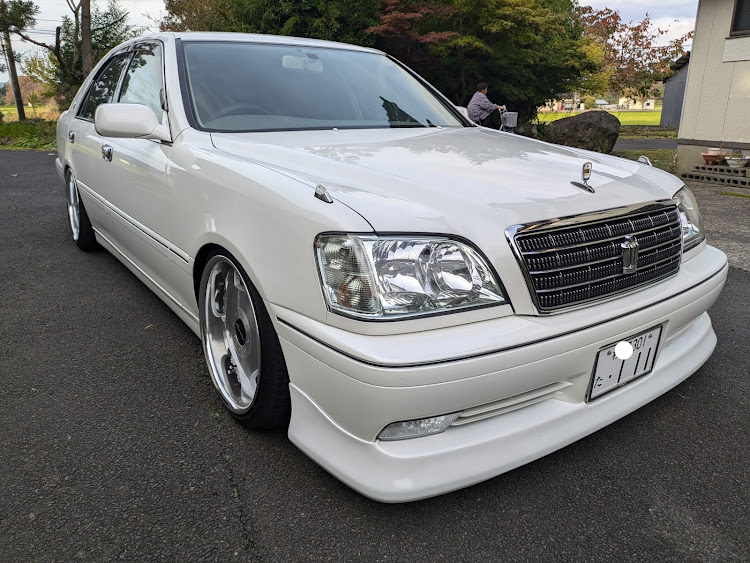 クラウンロイヤルのドライブ・DIY・紅葉と愛車・今日は選挙の結果発表に関するカスタム事例の投稿画像4枚目