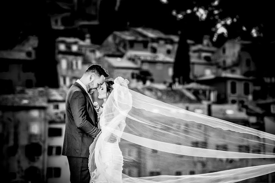 Fotógrafo de casamento Rita Szerdahelyi (szerdahelyirita). Foto de 22 de março 2019