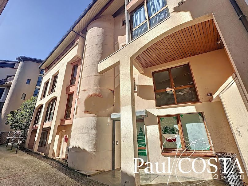 Vente maison  715 m² à Cahors (46000), 647 900 €