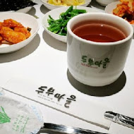 豆腐村 韓式豆腐煲料理(新光三越台北站前店)