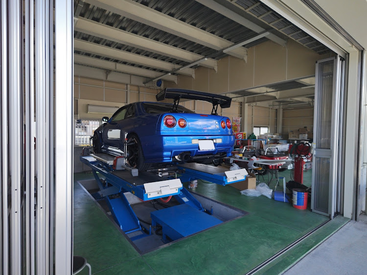 スカイライン GT-Rのアライメント調整・BNR34に関するカスタム事例の投稿画像1枚目