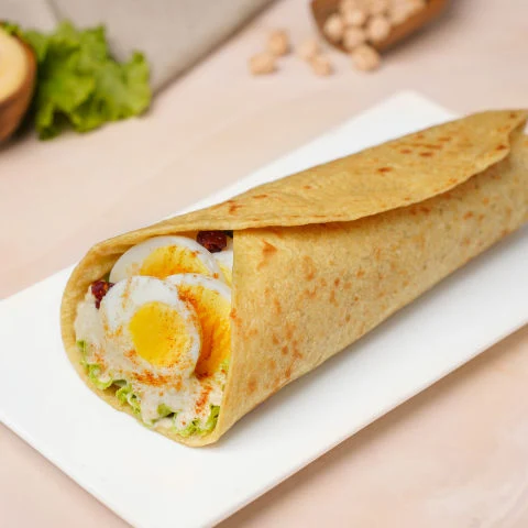 Egg Hummus Roll