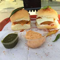 THE I M VADAPAV AND MORE photo 4