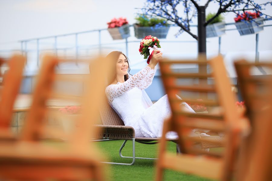 Fotógrafo de bodas Aleksandr Kostyunin (surgutfoto). Foto del 21 de septiembre 2016