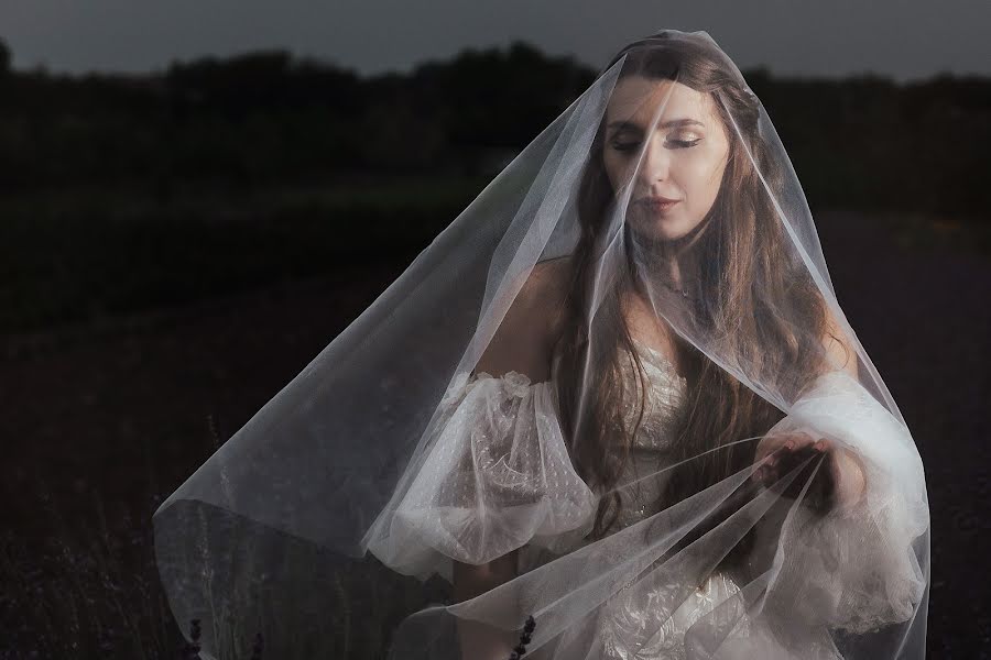 Fotógrafo de casamento Nikolay Manvelov (nikos). Foto de 17 de agosto 2021