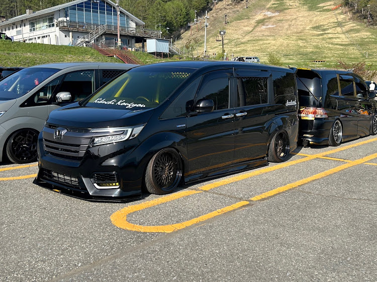 ステップワゴンスパーダのオフ会・ゴールデンウィークに関するカスタム事例の投稿画像1枚目