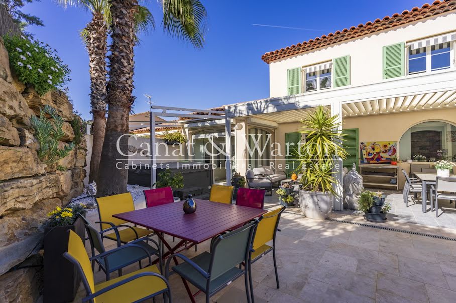 Vente villa 4 pièces 138 m² à Sanary-sur-Mer (83110), 1 195 000 €