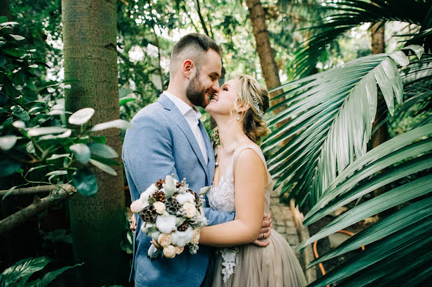 Fotógrafo de casamento Elena Trusova (raspberry). Foto de 3 de março 2019