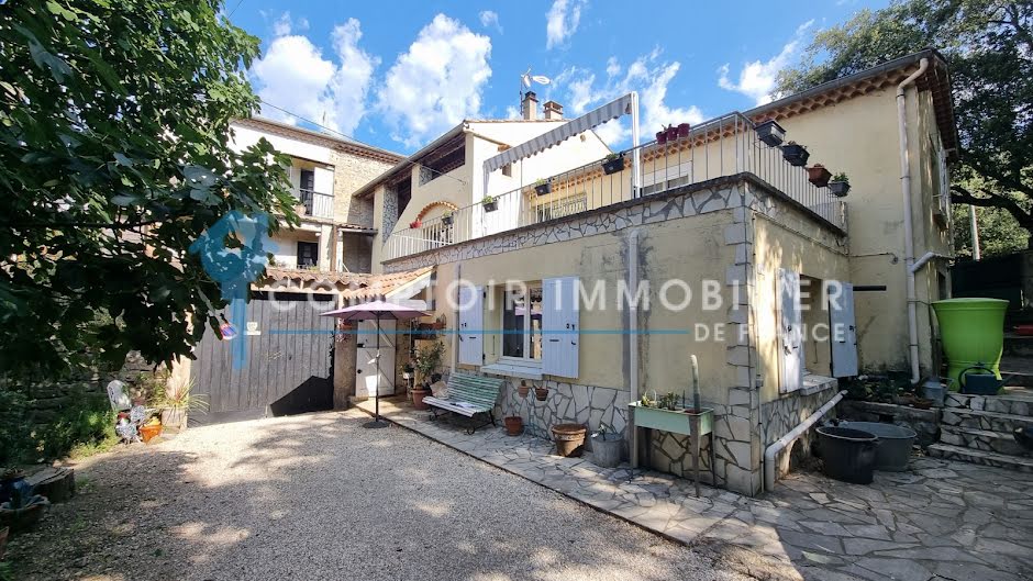 Vente maison 8 pièces 164 m² à Saint-Julien-les-Rosiers (30340), 188 000 €