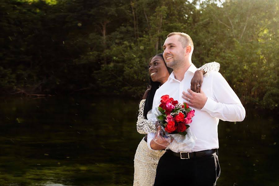 Fotografo di matrimoni Irina Iksanova (iksanova). Foto del 7 marzo 2017