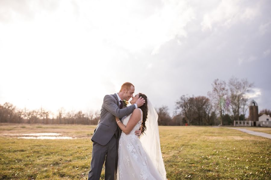 Fotograf ślubny Chelsey Logan (chelseylogan). Zdjęcie z 30 grudnia 2019