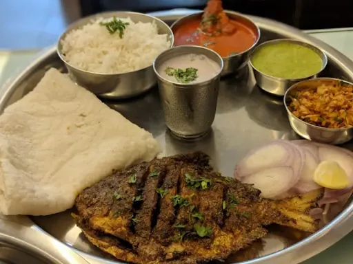 Pomfret Tawa Thali