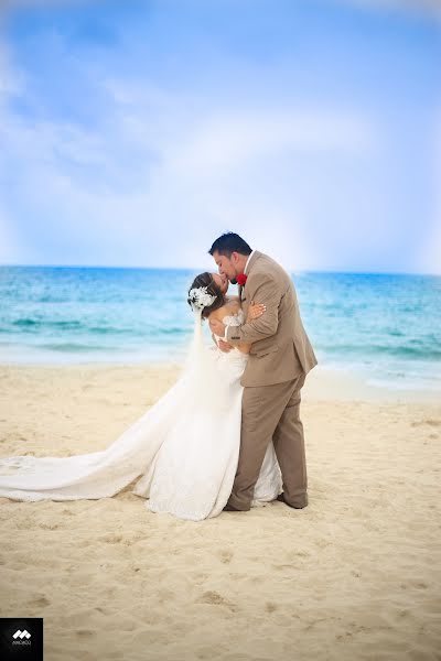 Fotografo di matrimoni Carlos Macaco (macacofilmes). Foto del 15 aprile 2018