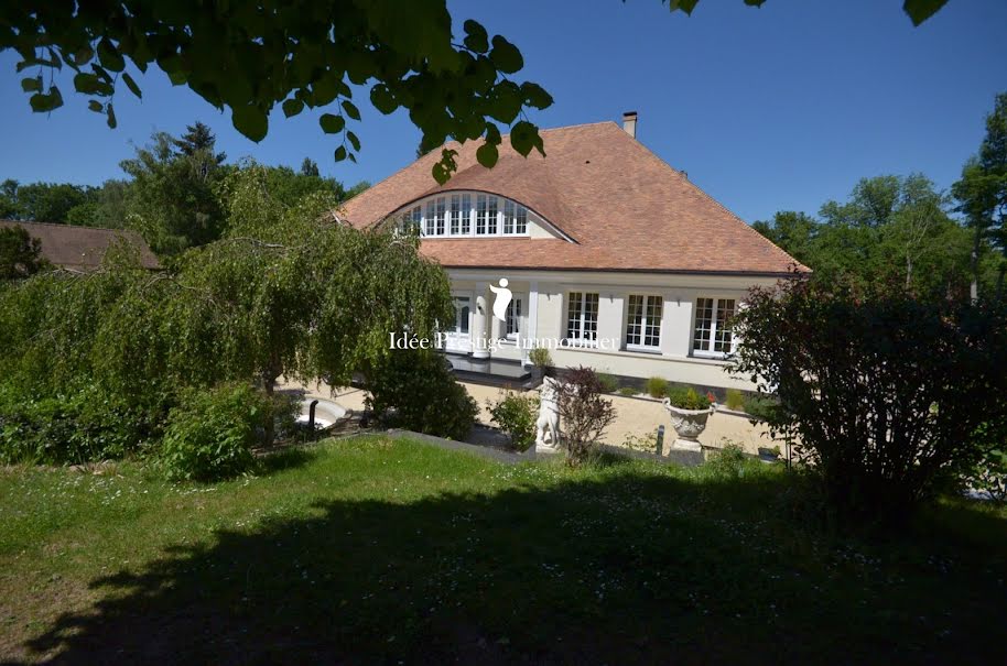 Vente maison 10 pièces 425 m² à Dammarie-les-Lys (77190), 1 500 000 €