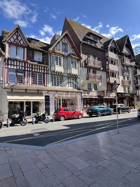 Vente immeuble 6 pièces 136.15 m² à Deauville (14800), 816 000 €