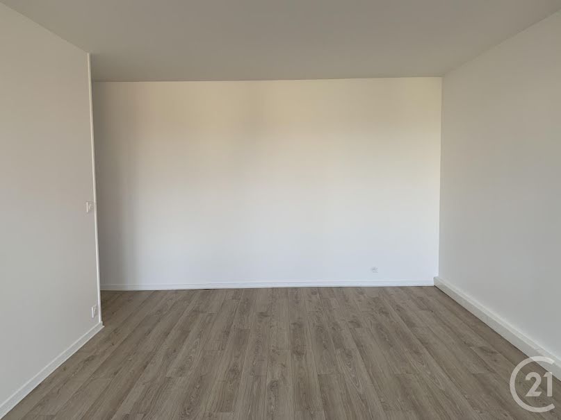 Location  appartement 2 pièces 50.05 m² à Bois-Guillaume (76230), 700 €