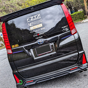 ヴォクシー ZRR80W