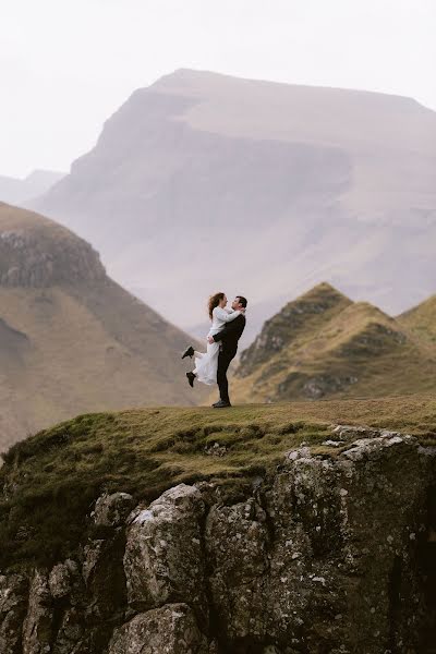 Fotógrafo de casamento Anna Červinková (ceranna). Foto de 27 de maio 2022